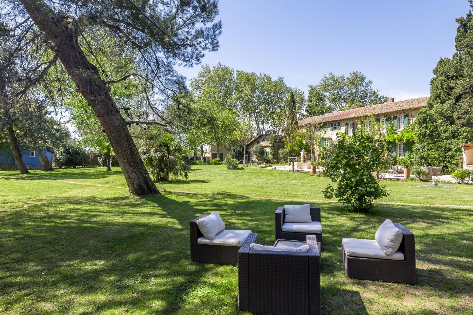 Domaine De Rhodes B&B Avinhão Exterior foto